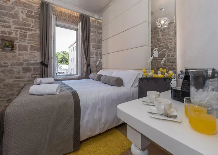 Zara Palace - Design Rooms