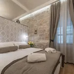 Zara Palace - Design Rooms